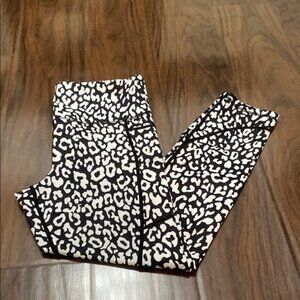 ZYIA Black and White Leopard Print Leggings